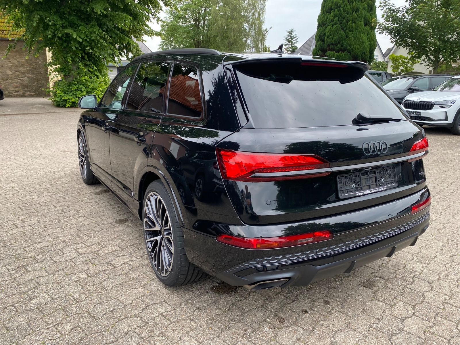 Audi Q7 50 TDI S line 7 Si  Panorama Allradlenkung 22