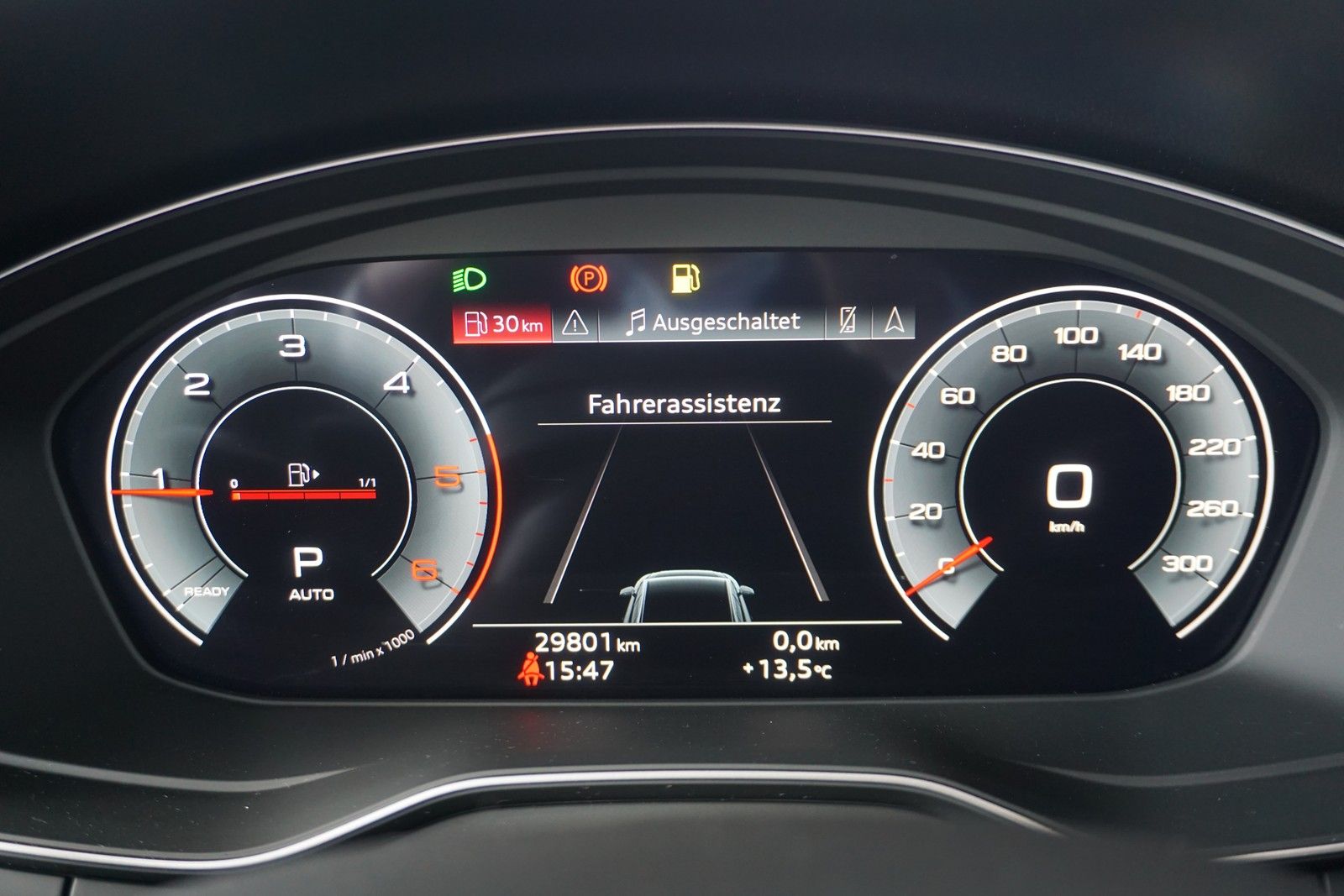 Audi A4 Avant 40 TDi S tronic S line - Samsaru's Car Outlet