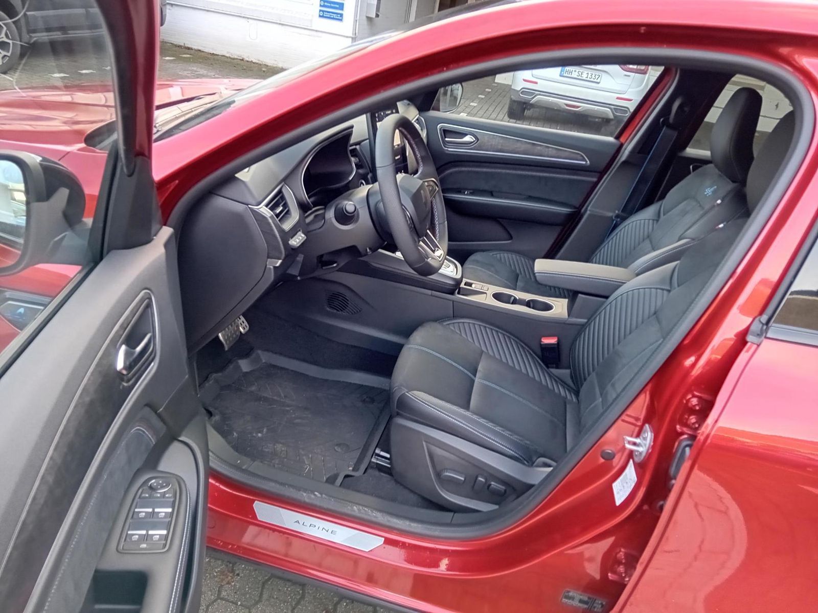 Renault Arkana ESPRIT ALPINE Full Hybrid - Samsaru's Car Outlet
