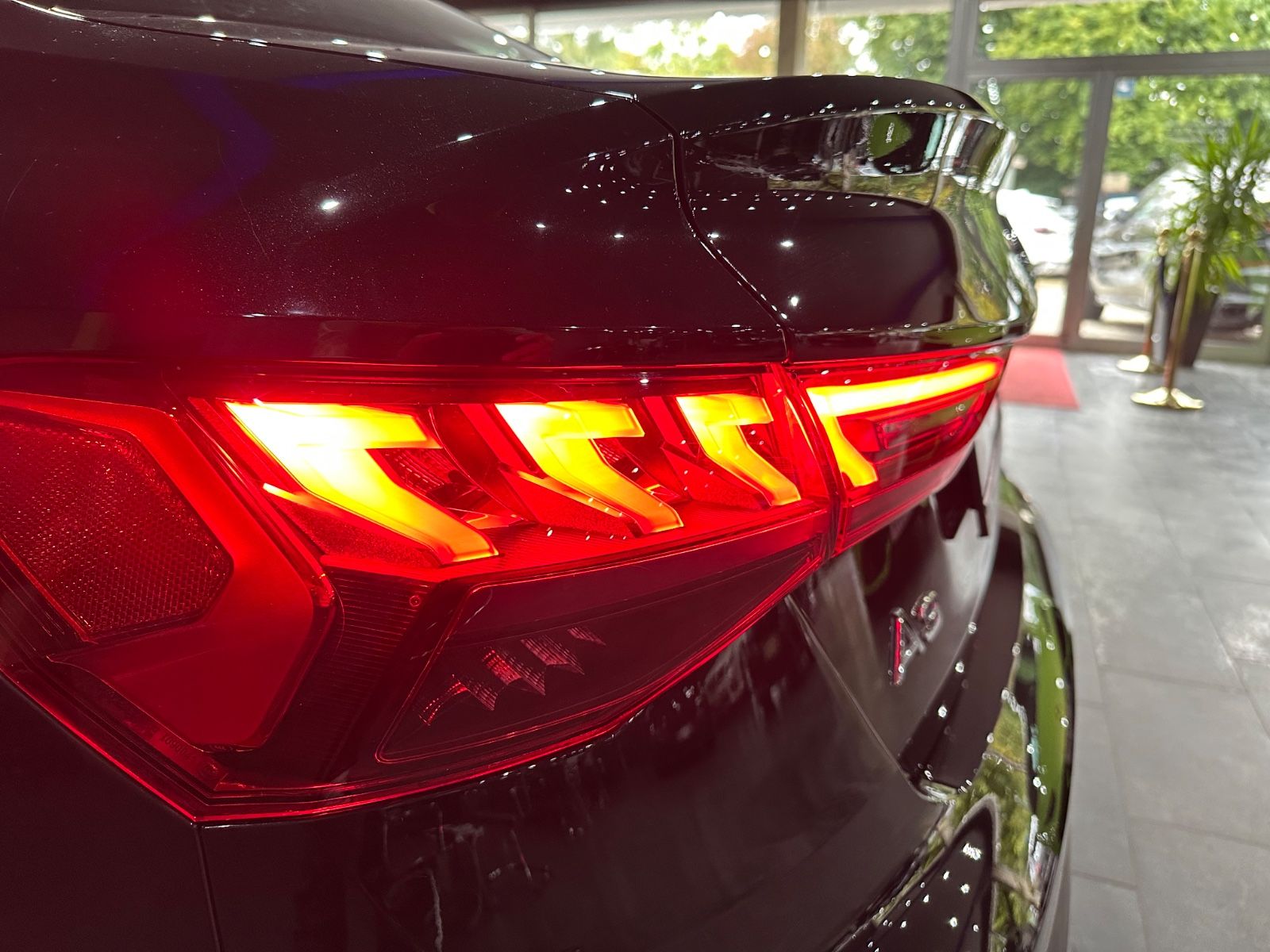 Audi A3 Limousine 35 TDI S line /1.HAND / ACC /8xFach