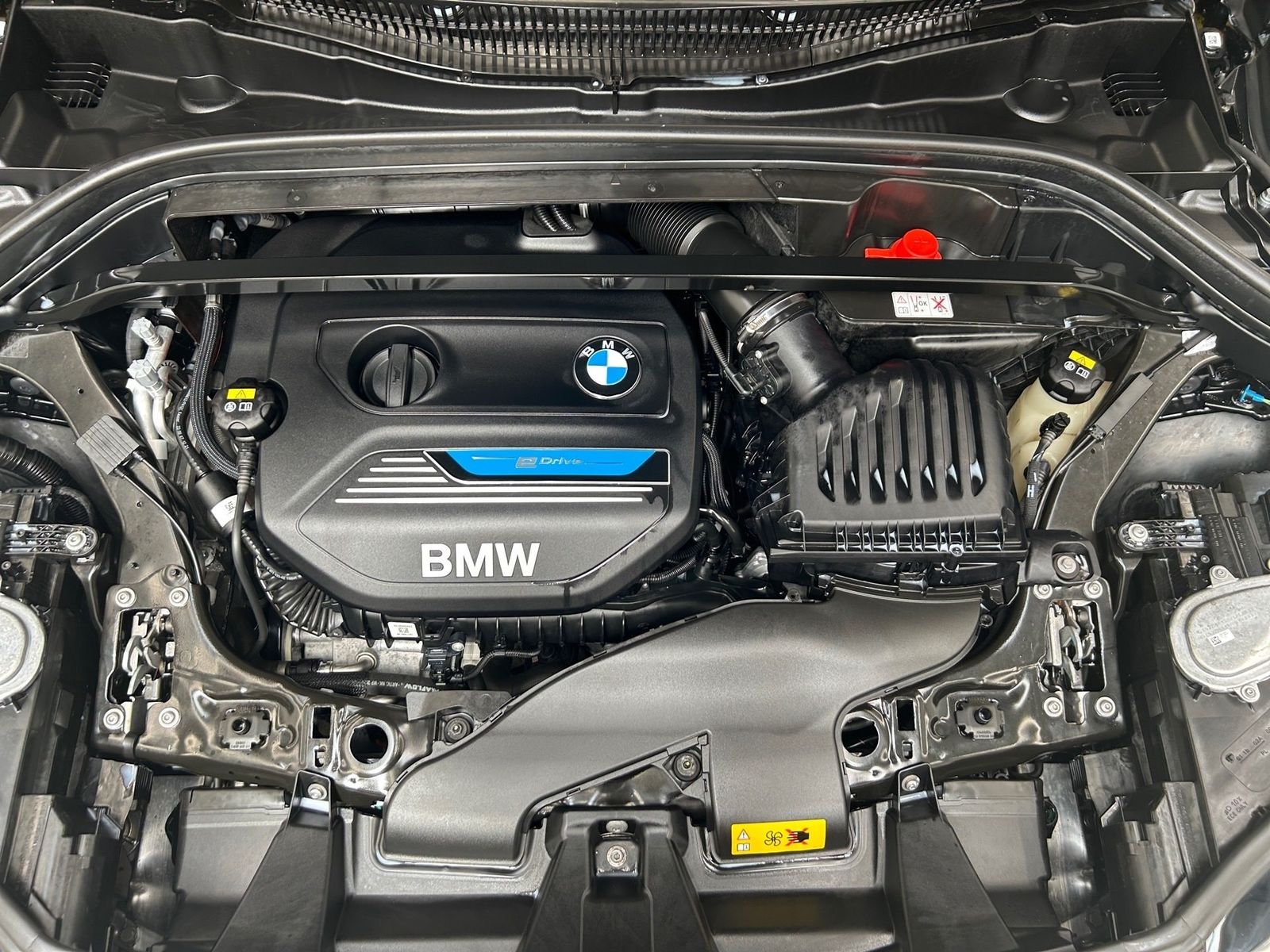 BMW X1 xDrive25e M Sport - Samsaru's Car Outlet