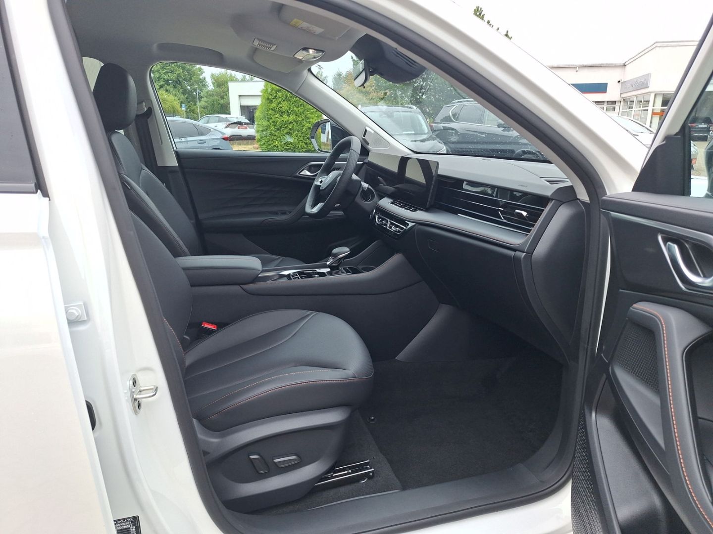 MG HS Hybrid+ Luxury LED LHZ 360° SHZ Navi Tempomat