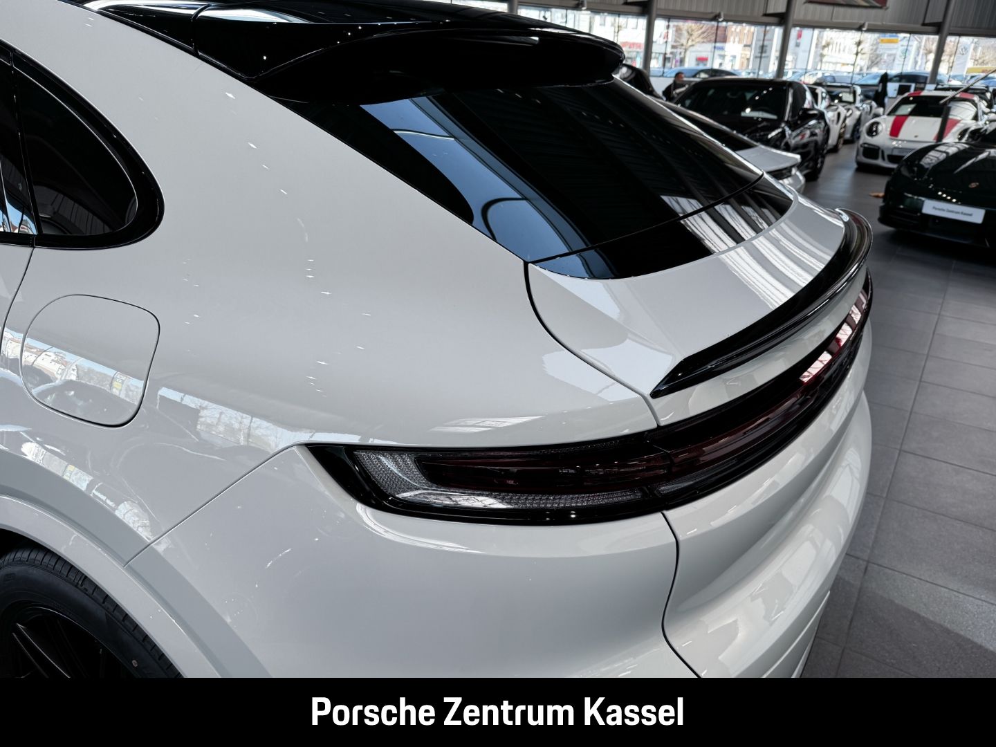 Porsche Cayenne E-Hybrid Coupe Matrix LED