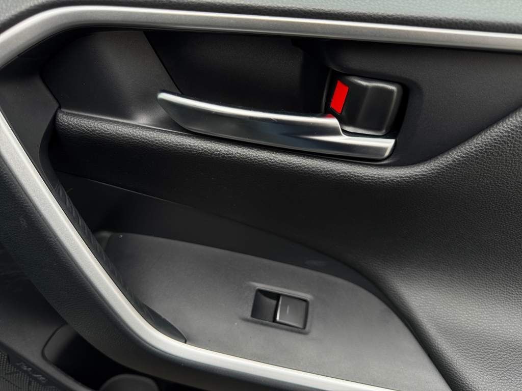 Toyota RAV 4 Plug-in-Hybrid Style+Allrad+Navi+Leder+JBL