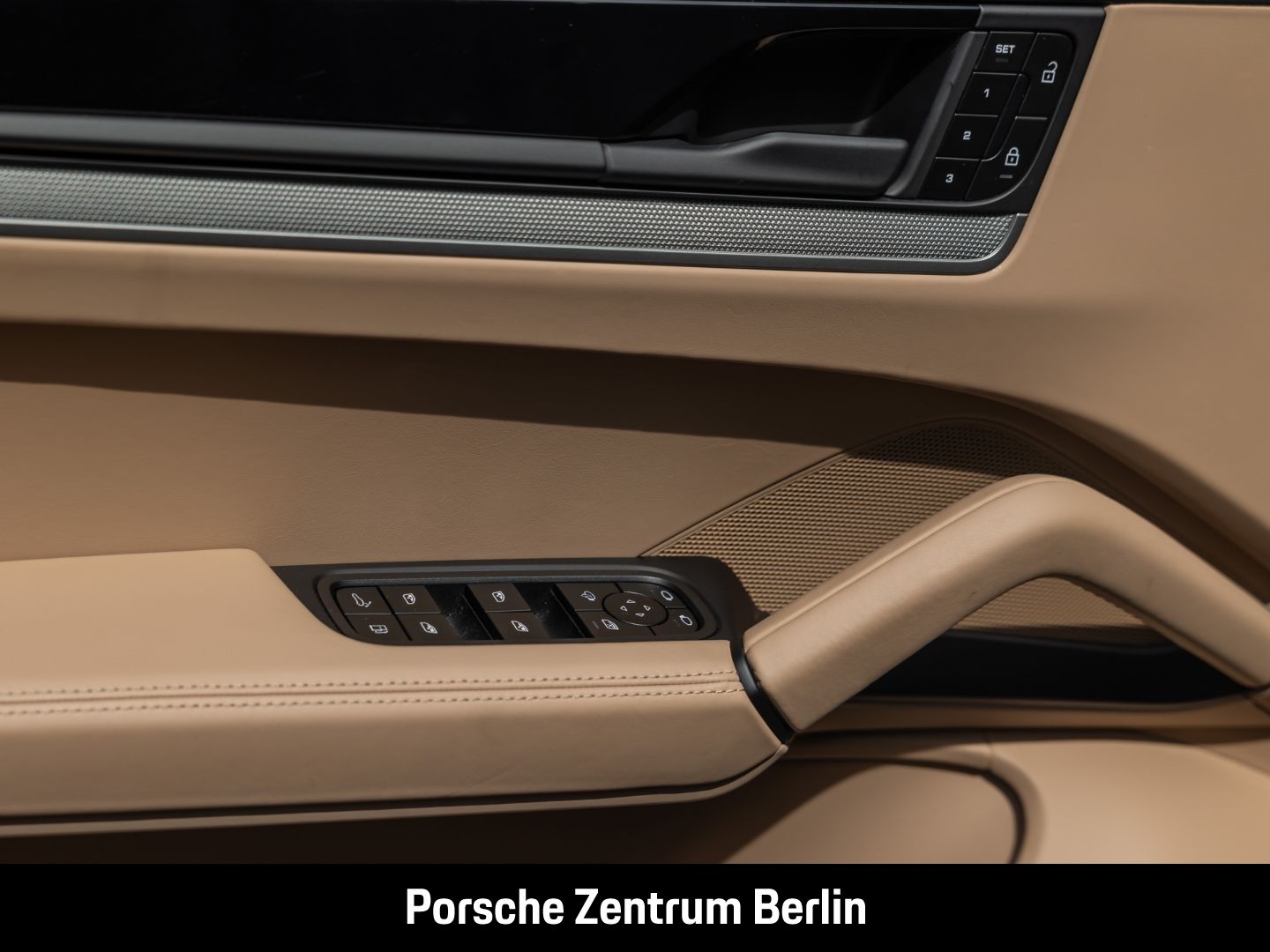 Porsche Cayenne S E-Hybrid Burmester Luftfederung