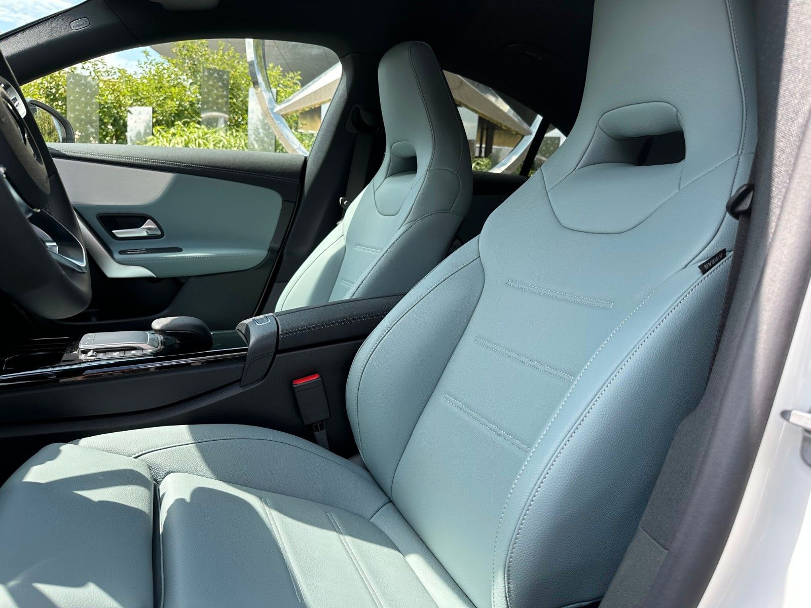 Mercedes-Benz CLA 250 e Coupé AMG Line - Samsaru's Car Outlet