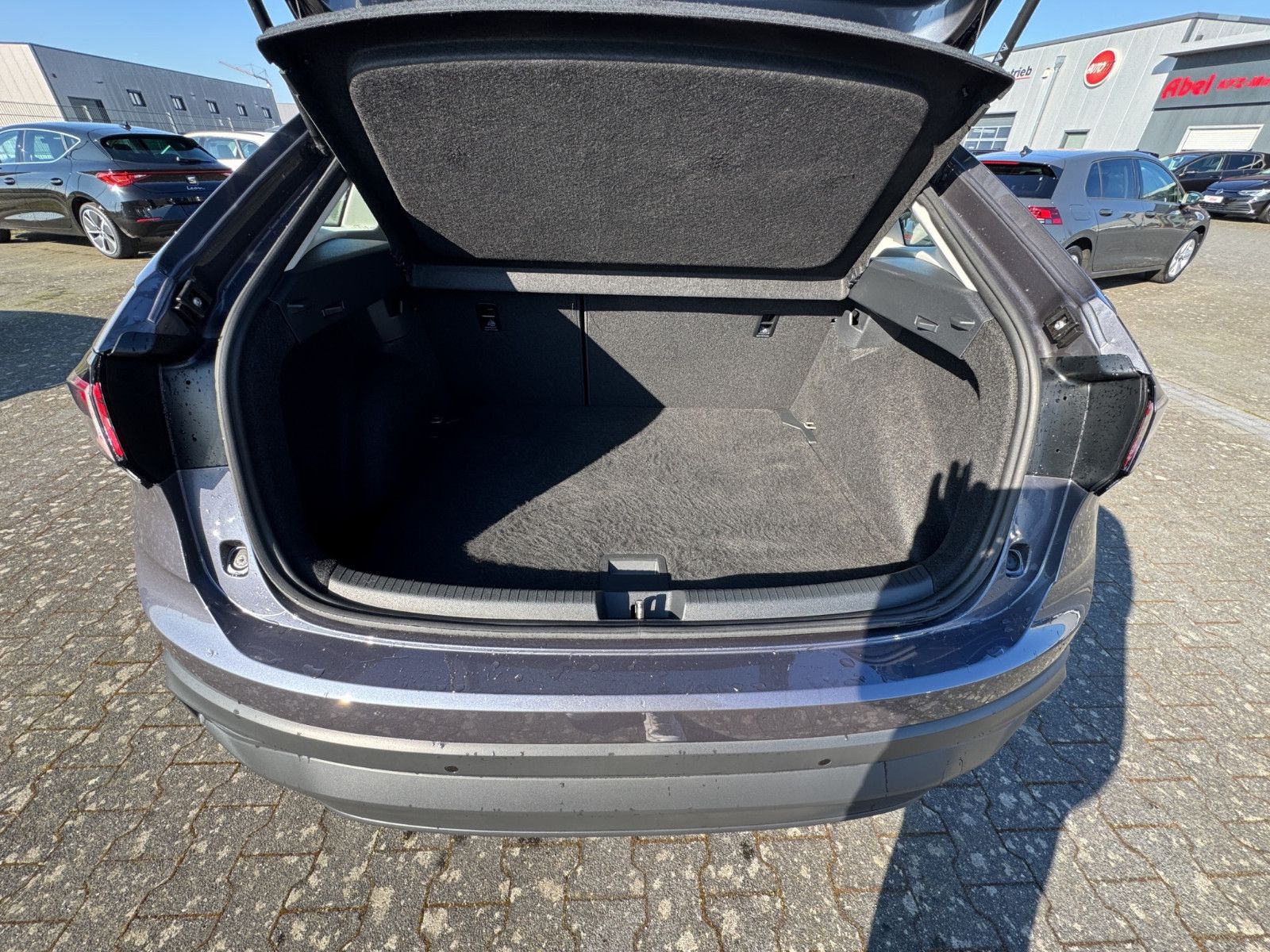Volkswagen Taigo 1.0TSI DSG - Samsaru's Car Outlet