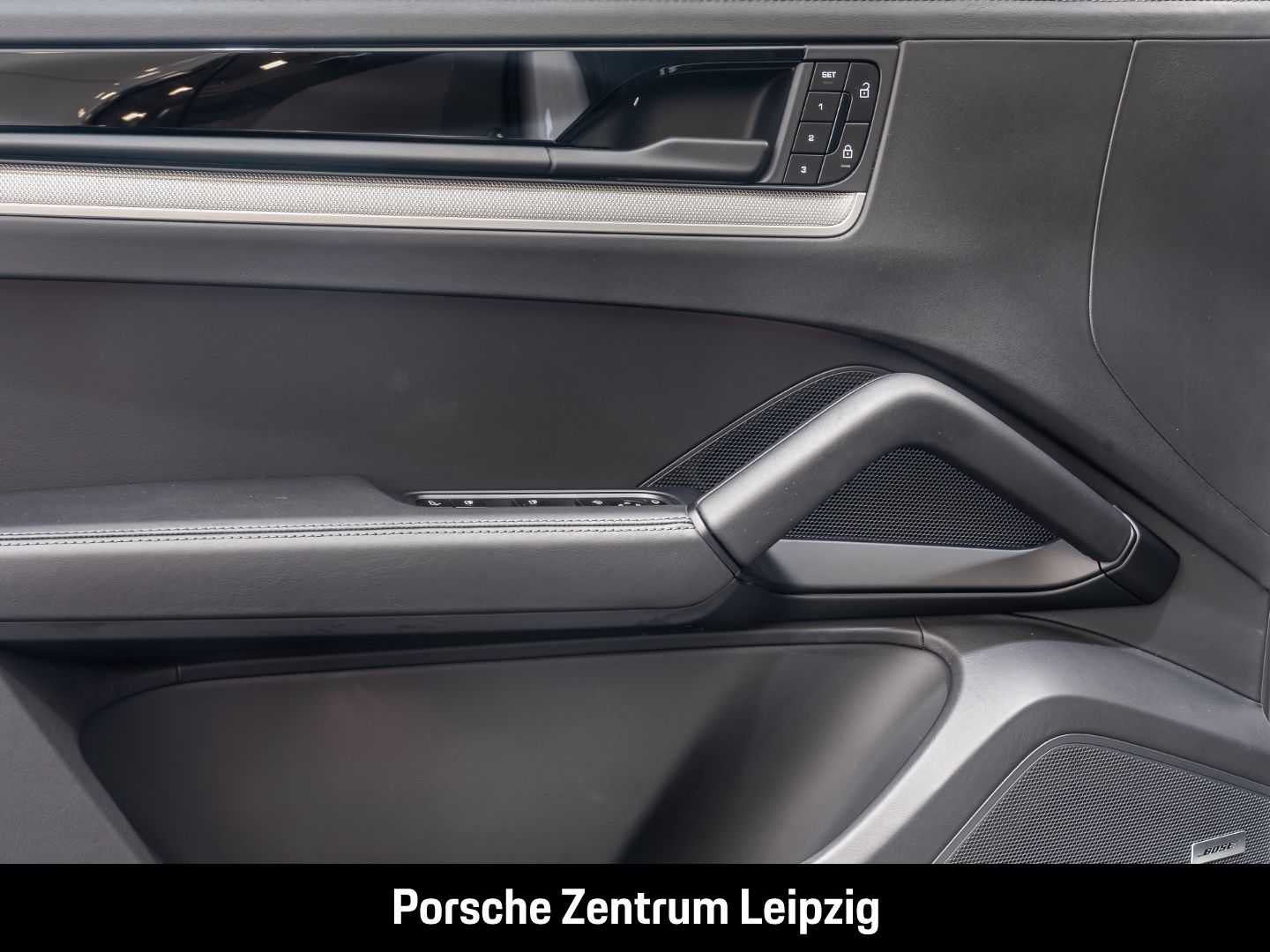 Porsche Cayenne E-Hybrid Coupe HD HeadUp InnoDrive AHK