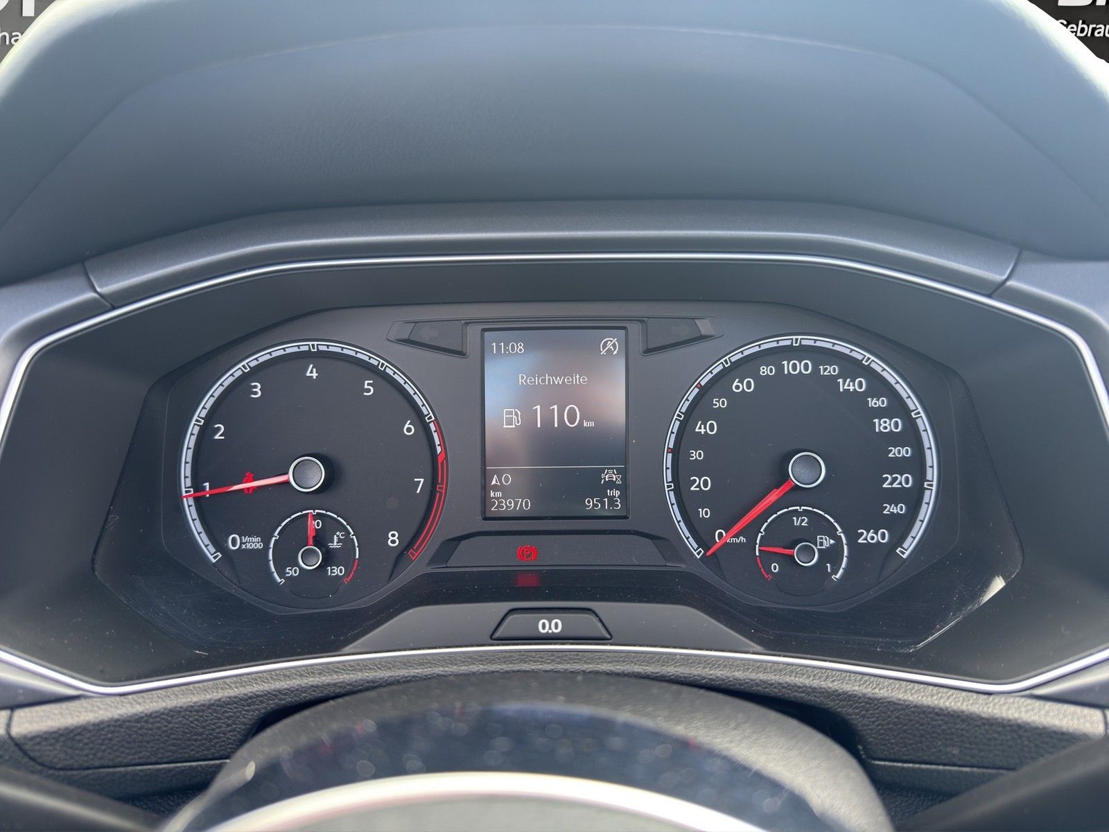 Volkswagen T-Roc R-Line - Samsaru's Car Outlet