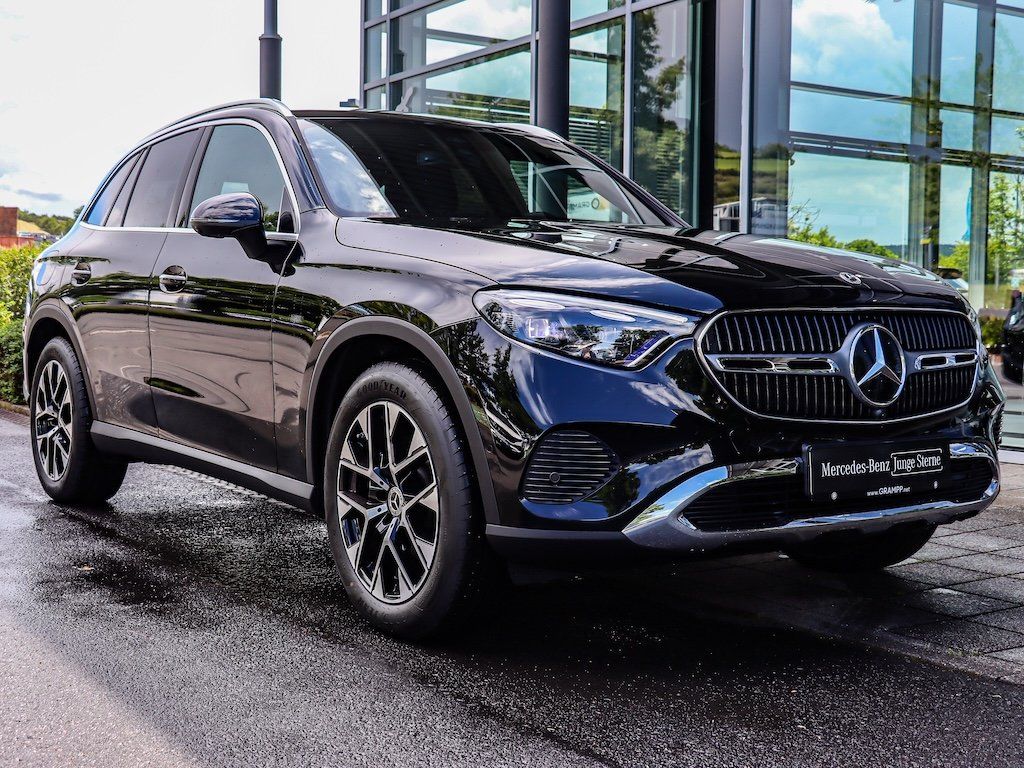 Mercedes-Benz GLC 220 d 4M Avantgarde AHK/Memory/19Zoll/Digi