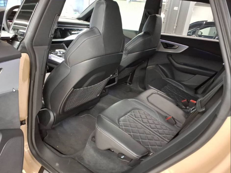 Audi Q8 50 TDI quattro S line - Samsaru's Car Outlet