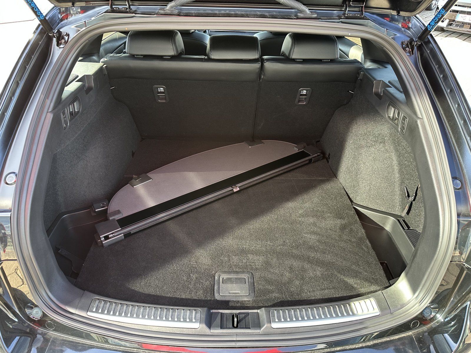 Mazda 6 2.5 194 TAKUMI/SUNROOF/BOSE/360°