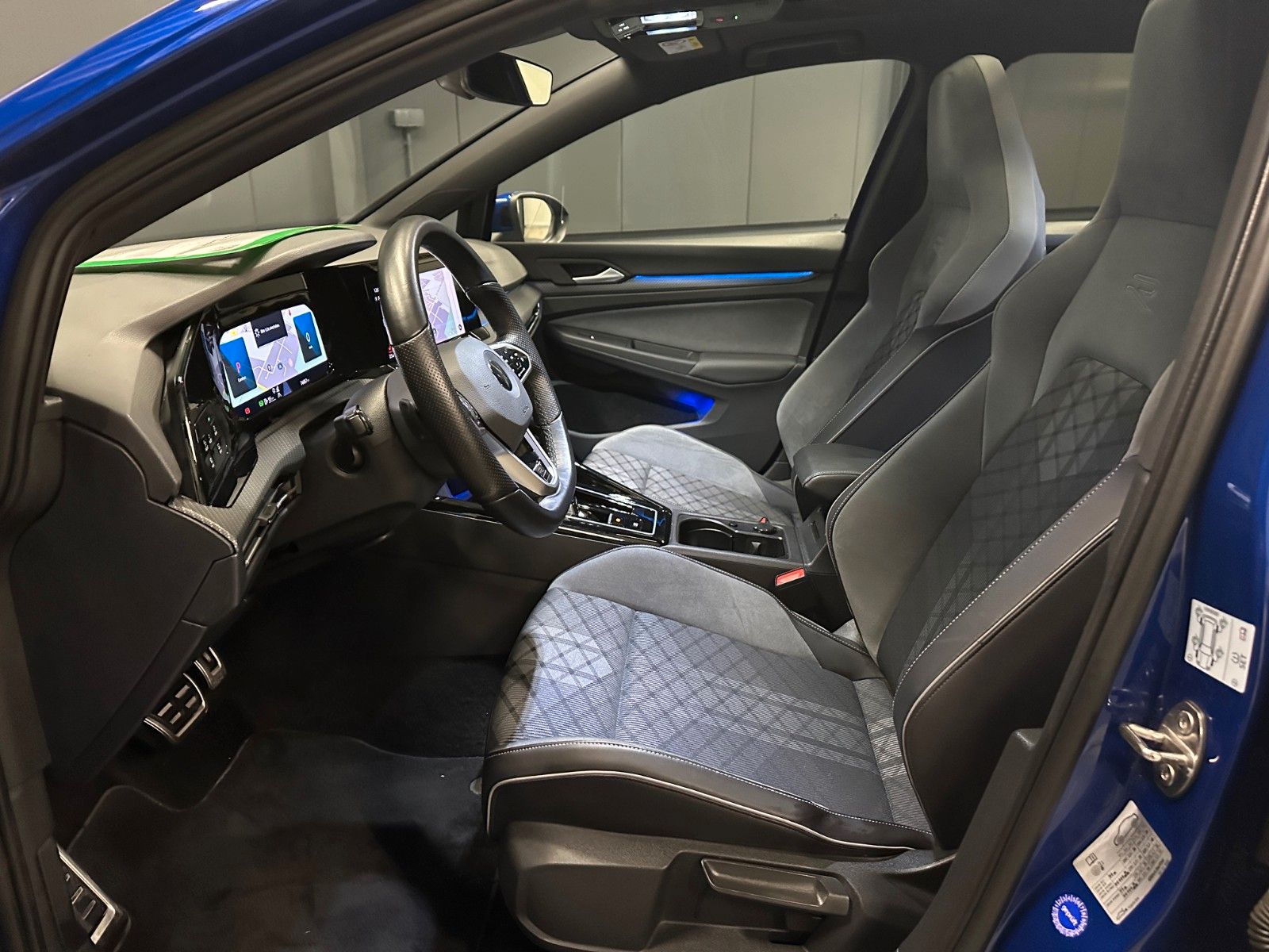 Volkswagen Golf Variant R-Line 4Motion*PANORAMA*AHK*Standhz