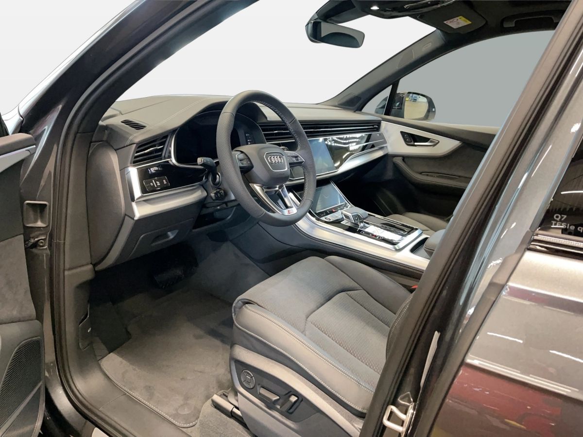 Audi Q7 55 TFSI e quattro tiptronic S line Luft Pano