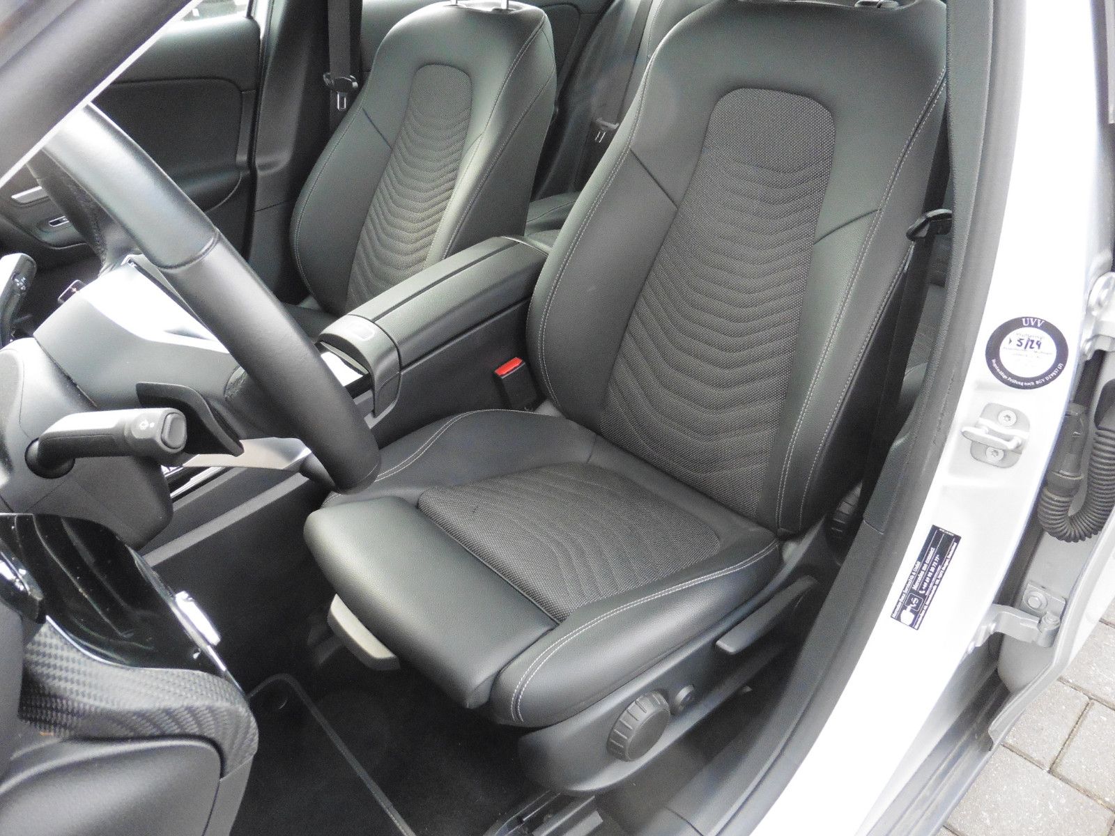 Mercedes-Benz A 180 d Lim DCT - Samsaru's Car Outlet