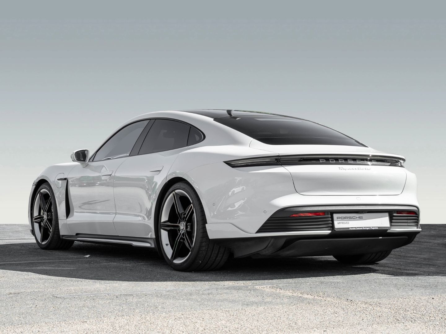 Porsche Taycan Turbo SportDesign u. Sport Chrono Paket