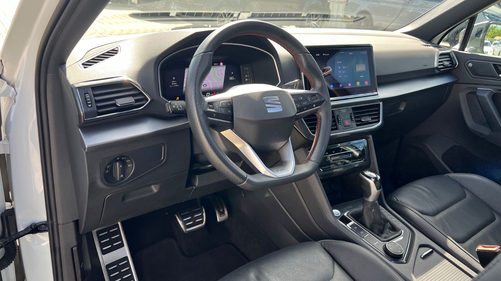 Seat Tarraco 2.0 TDI FR LINE*PANO-7SITZER-AHK-LEDER*