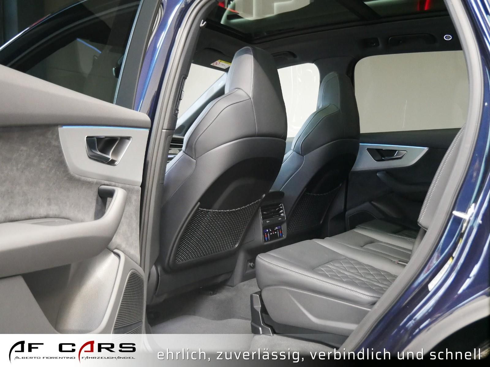 Audi Q7 50 TDI quattro S line S Sport 7 Seat Matrix