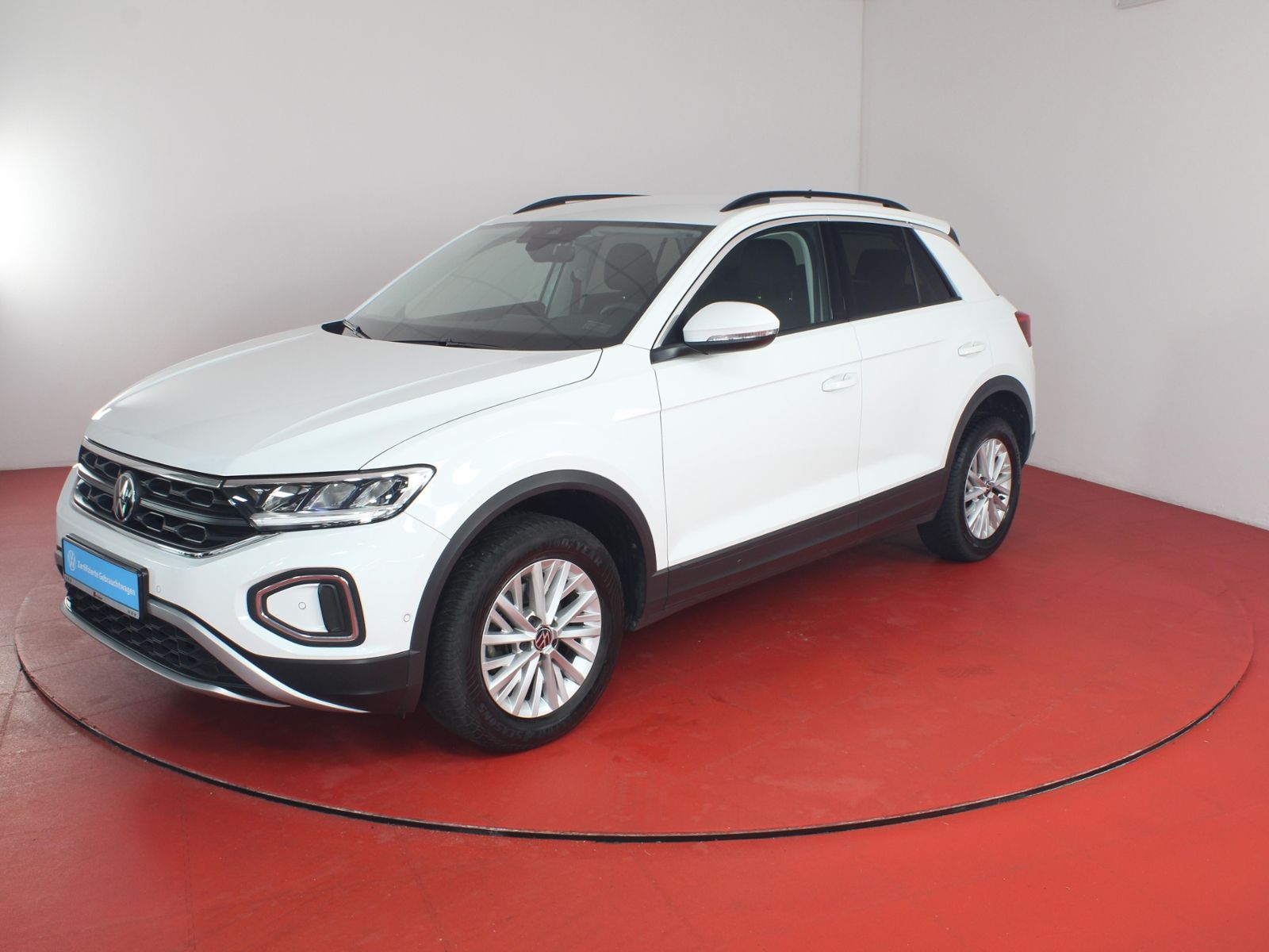 Volkswagen T-ROC Life 1.0TSI - Samsaru's Car Outlet