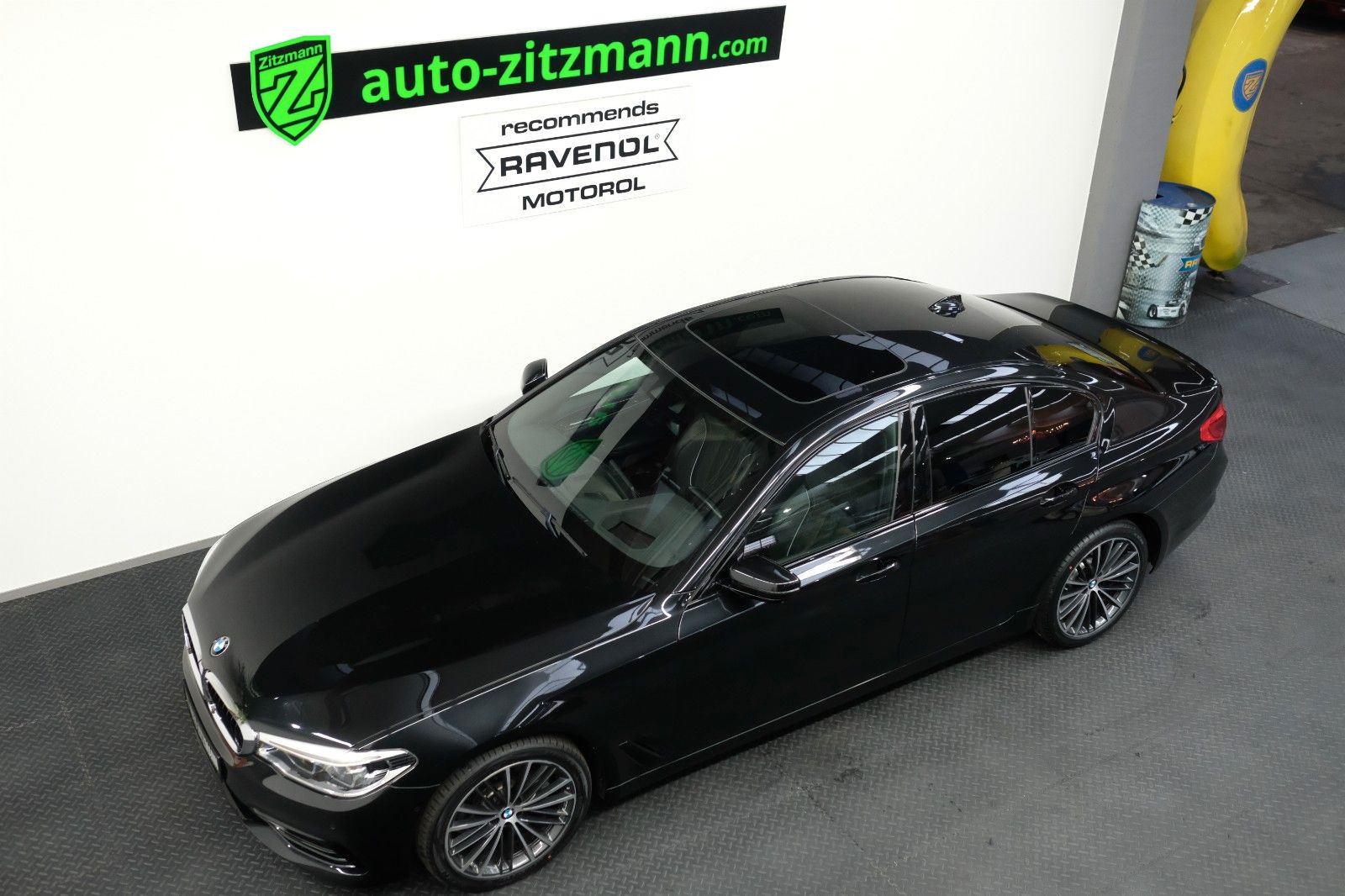 BMW 520d xDrive SportLine/SCHIEBEDACH/BUSINESS/HEADU
