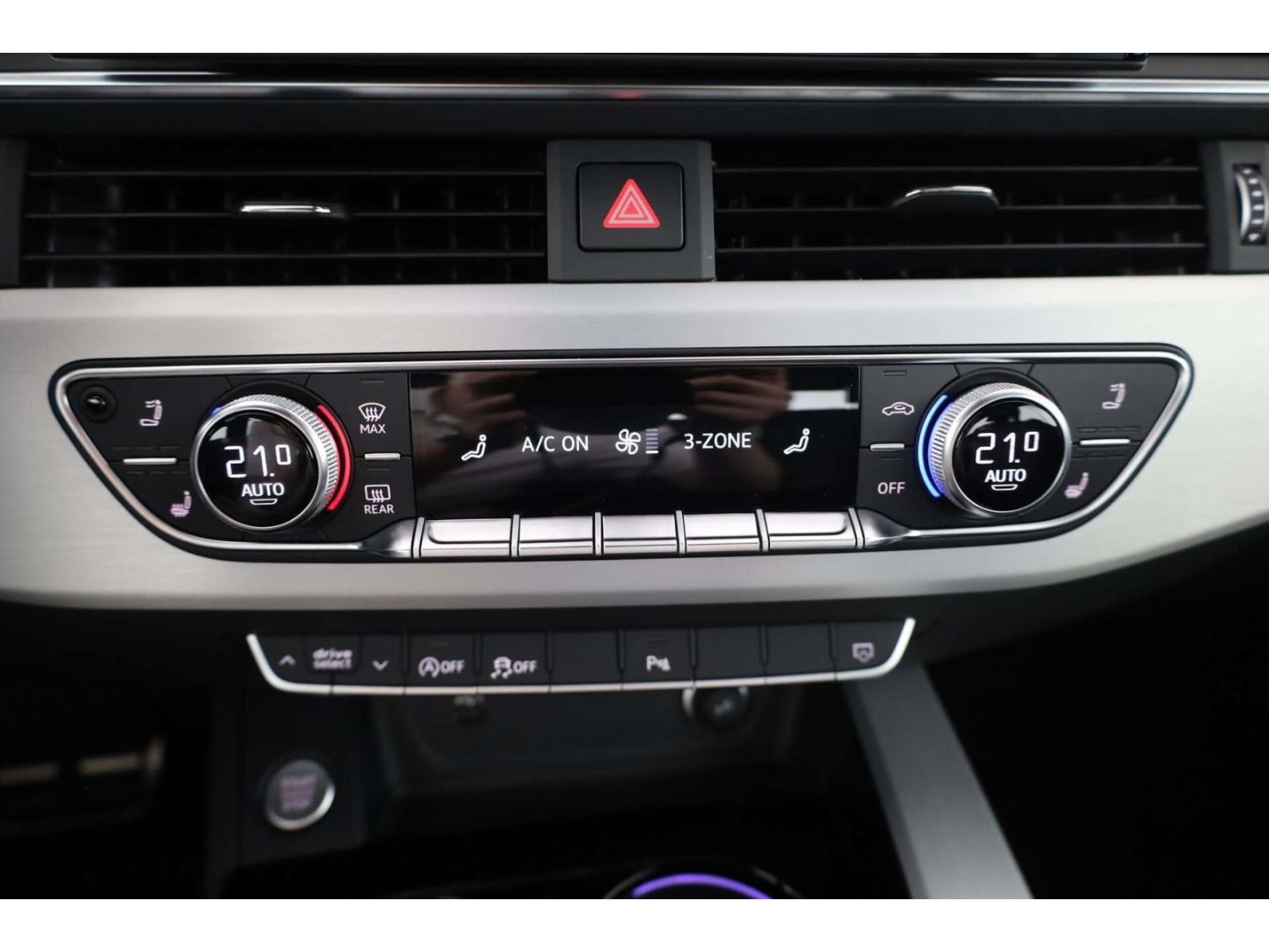 Audi A5 Cabriolet 45 TFSI qu S line AHK/HUD/NAV/19''