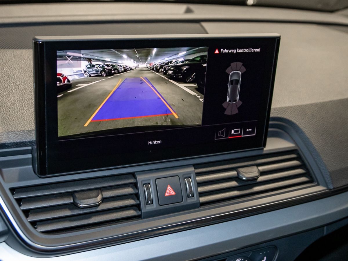 Audi Q5 40 TFSI quattro - Samsaru's Car Outlet
