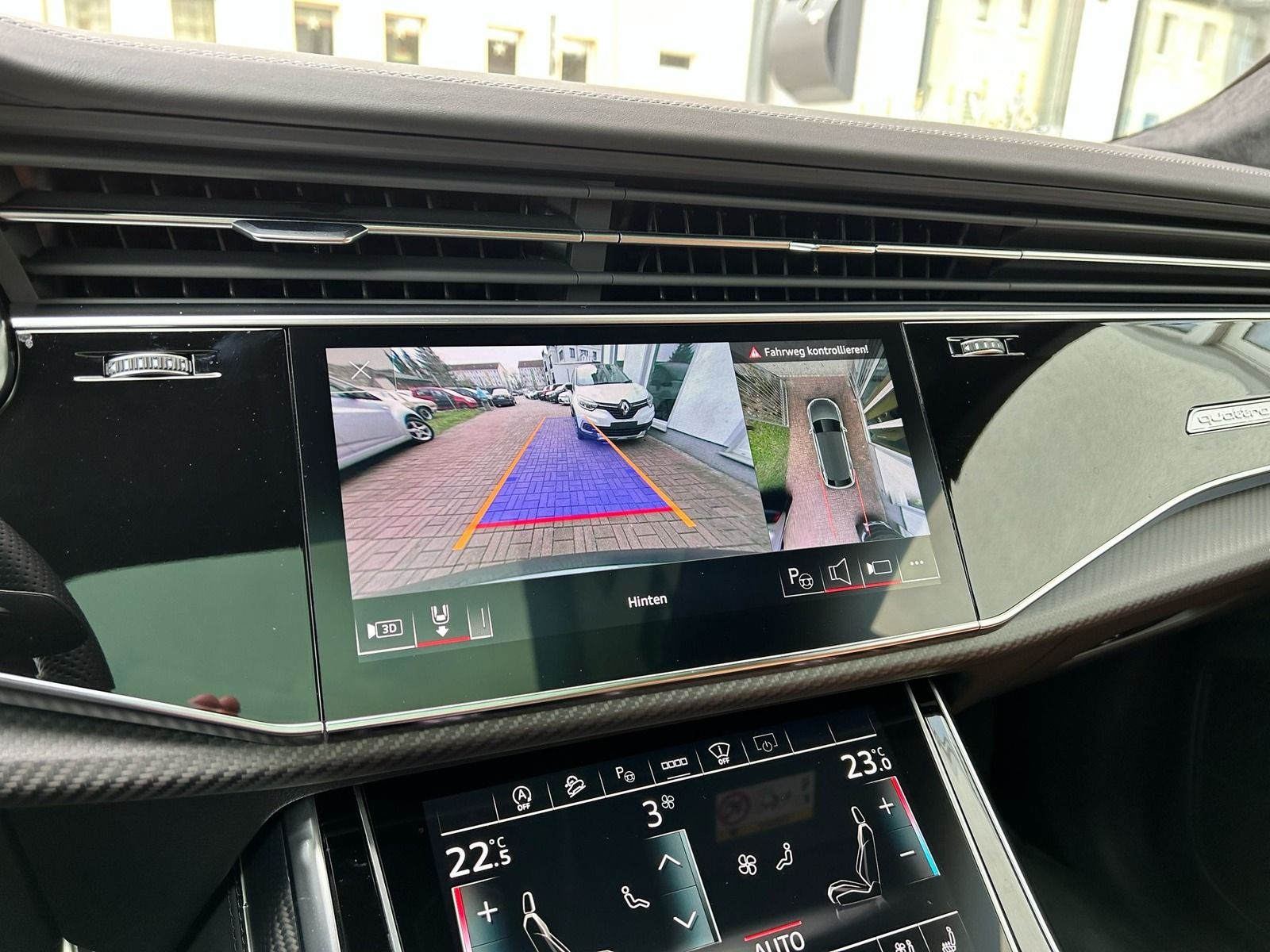 Audi RSQ8 4.0 TFSI QUT*MATRIX*PANO*CARBON*HUD*360°