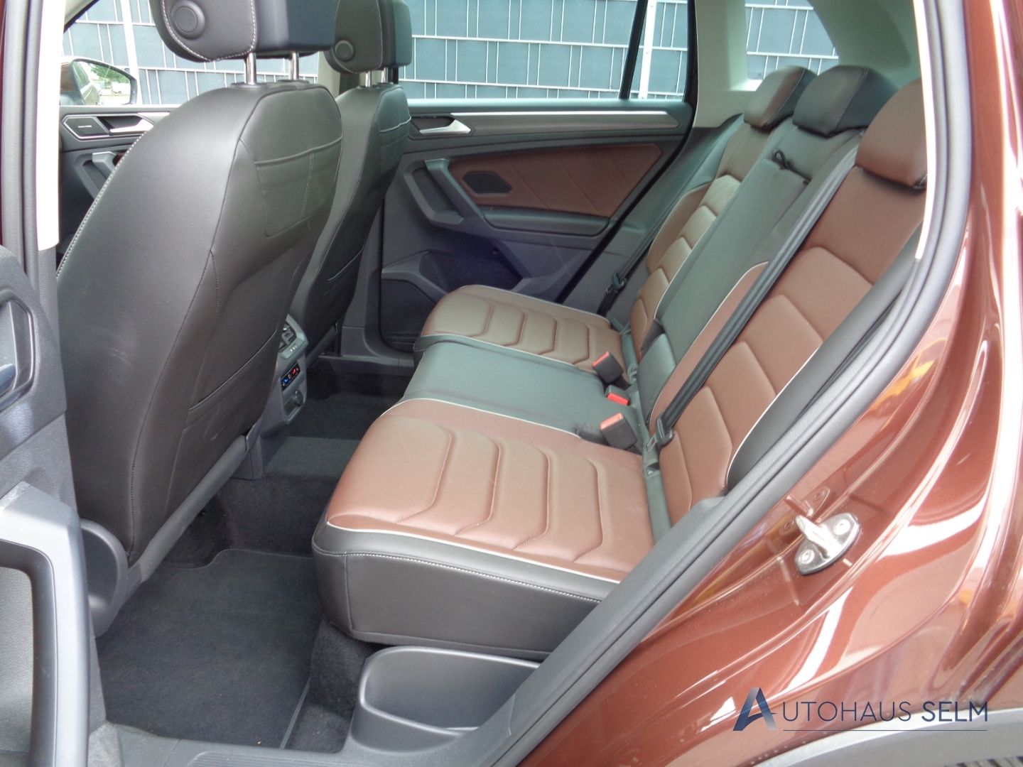 Volkswagen Tiguan Elegance 4Motion 2.0 TDI HUD AHK Panodach