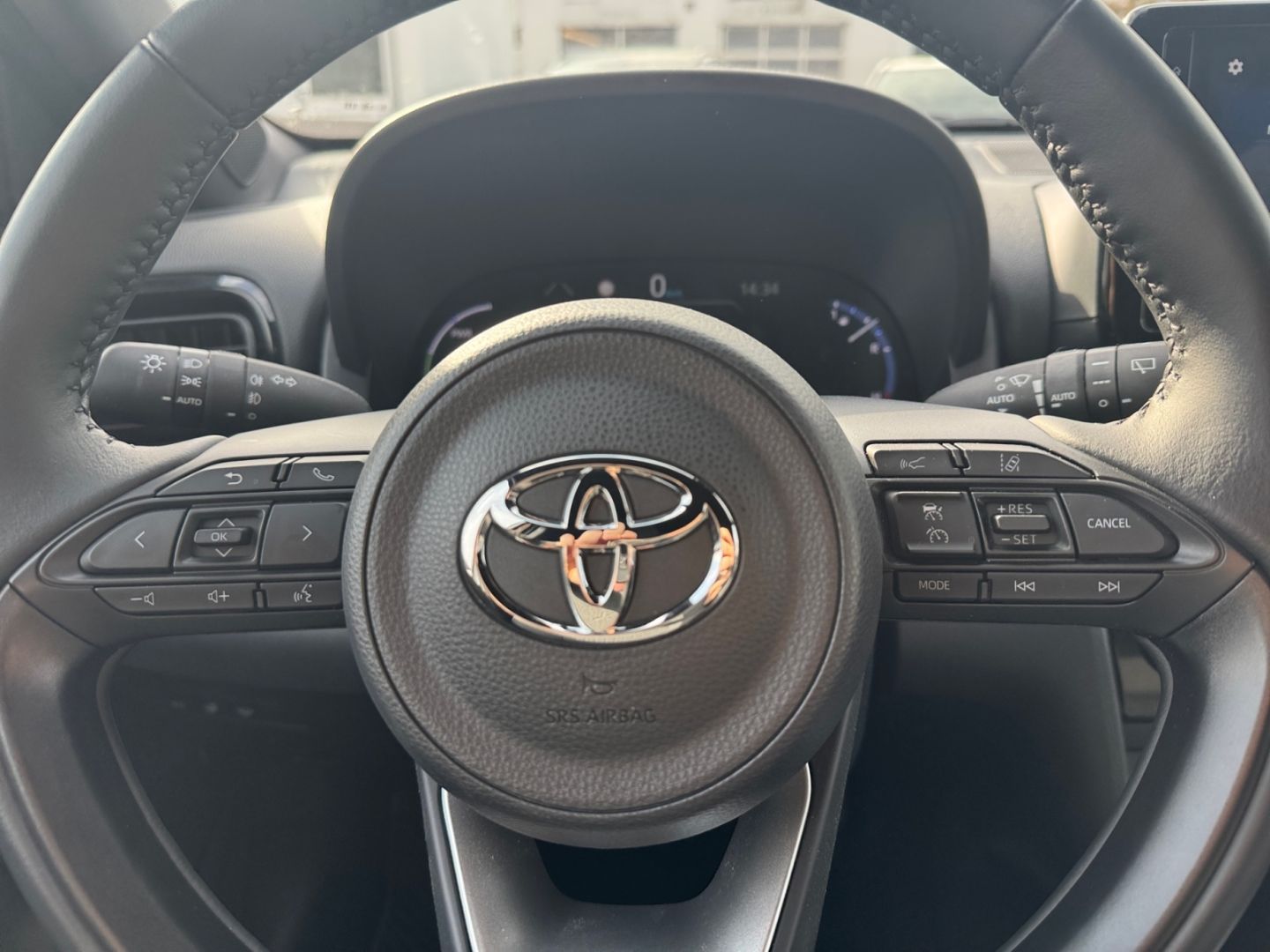Toyota Yaris Cross 1,5 L HYB. 4X2 TE *ACC*RCam*CarPlay*