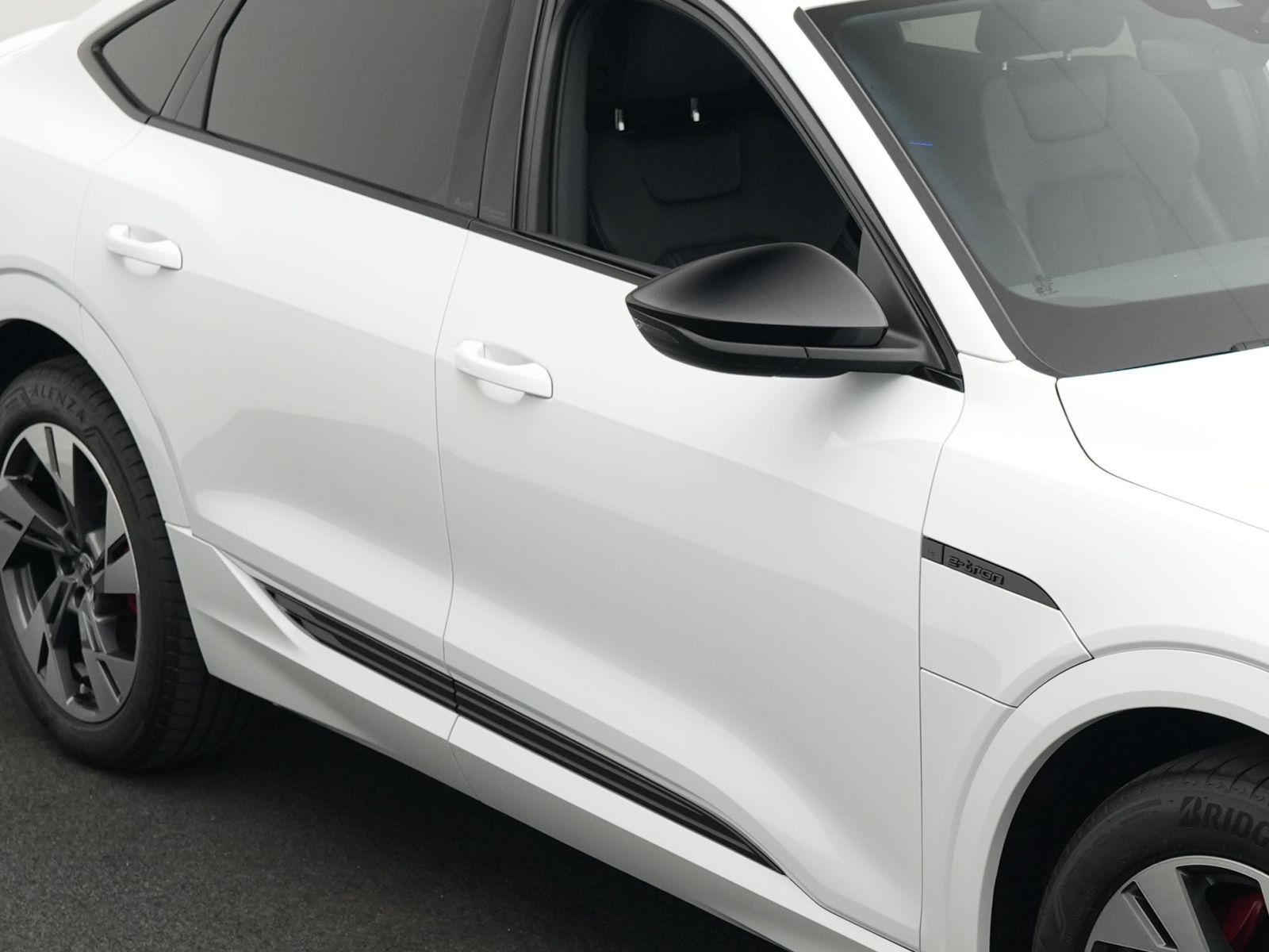 Audi Q8 Sportback e-tron 50 S line quattro