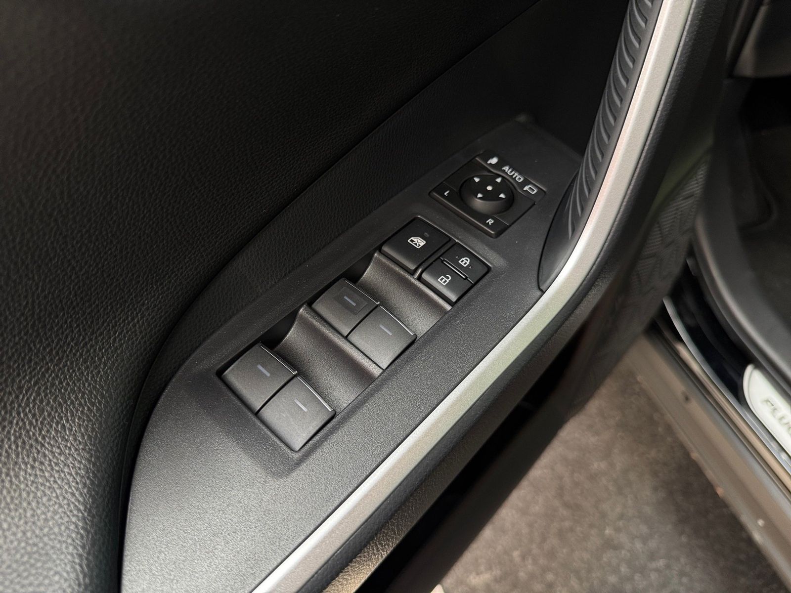 Toyota RAV4 Plug-In Hybrid 2.5 Teamplayer ACC+AUT+LED