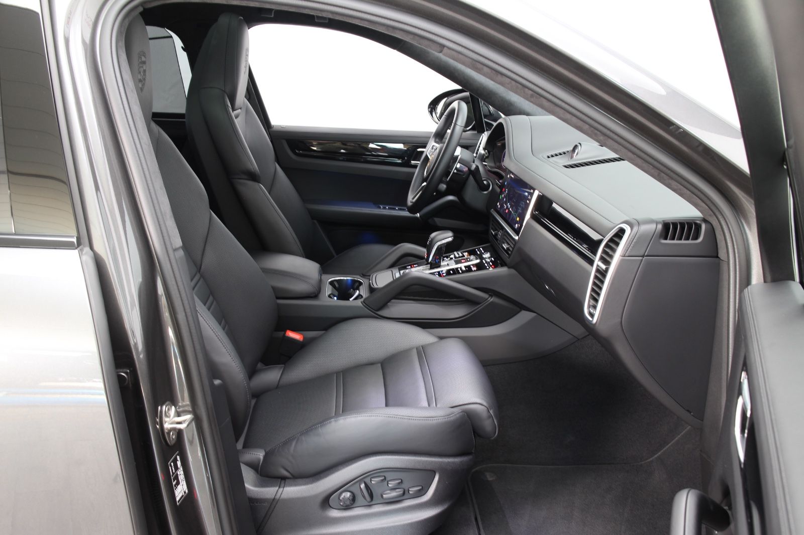 Porsche Cayenne Coupe GTS InnoDrive HeadUp Softclose