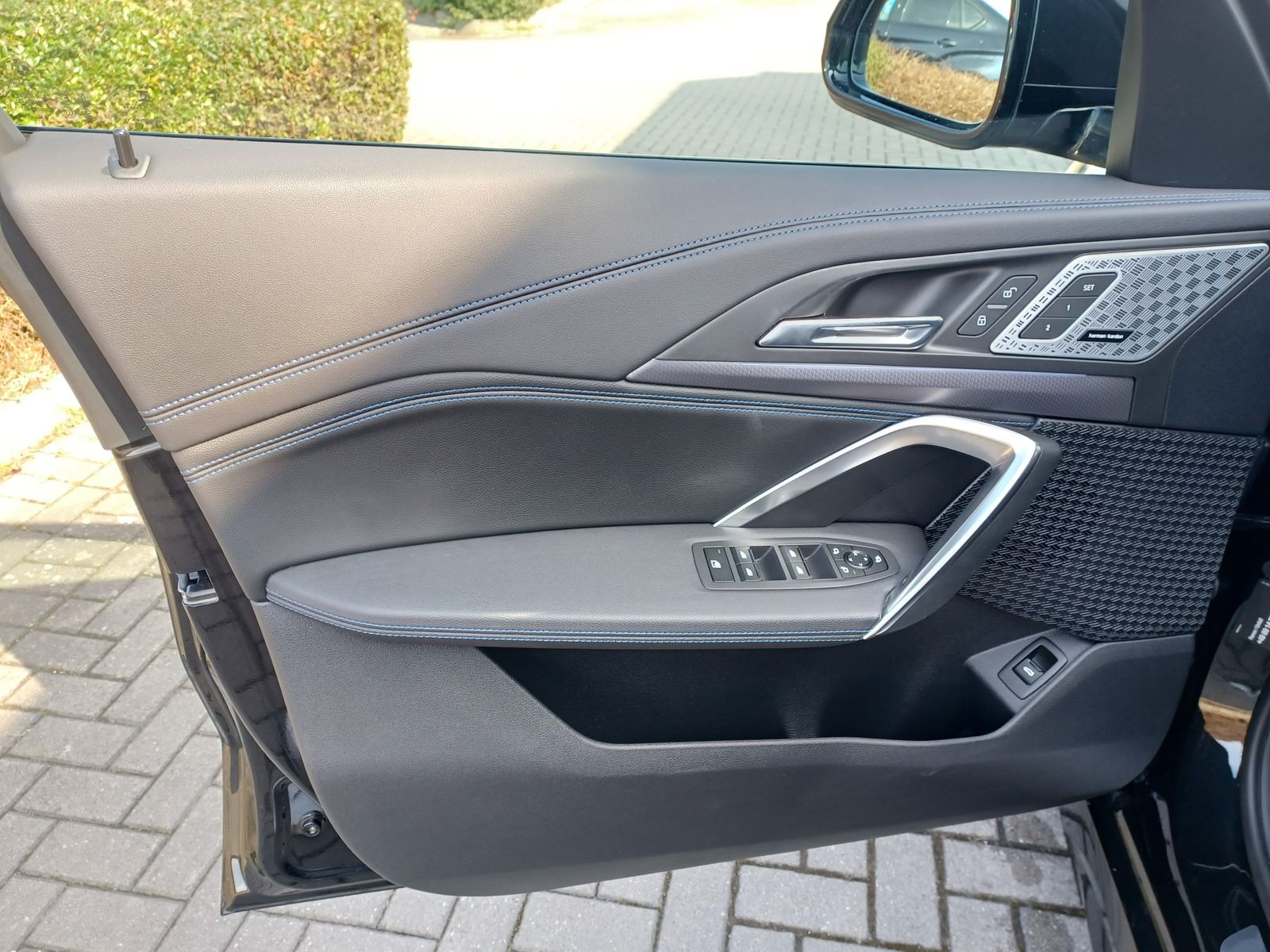BMW X1 xDrive23d M Sportpaket - Samsaru's Car Outlet