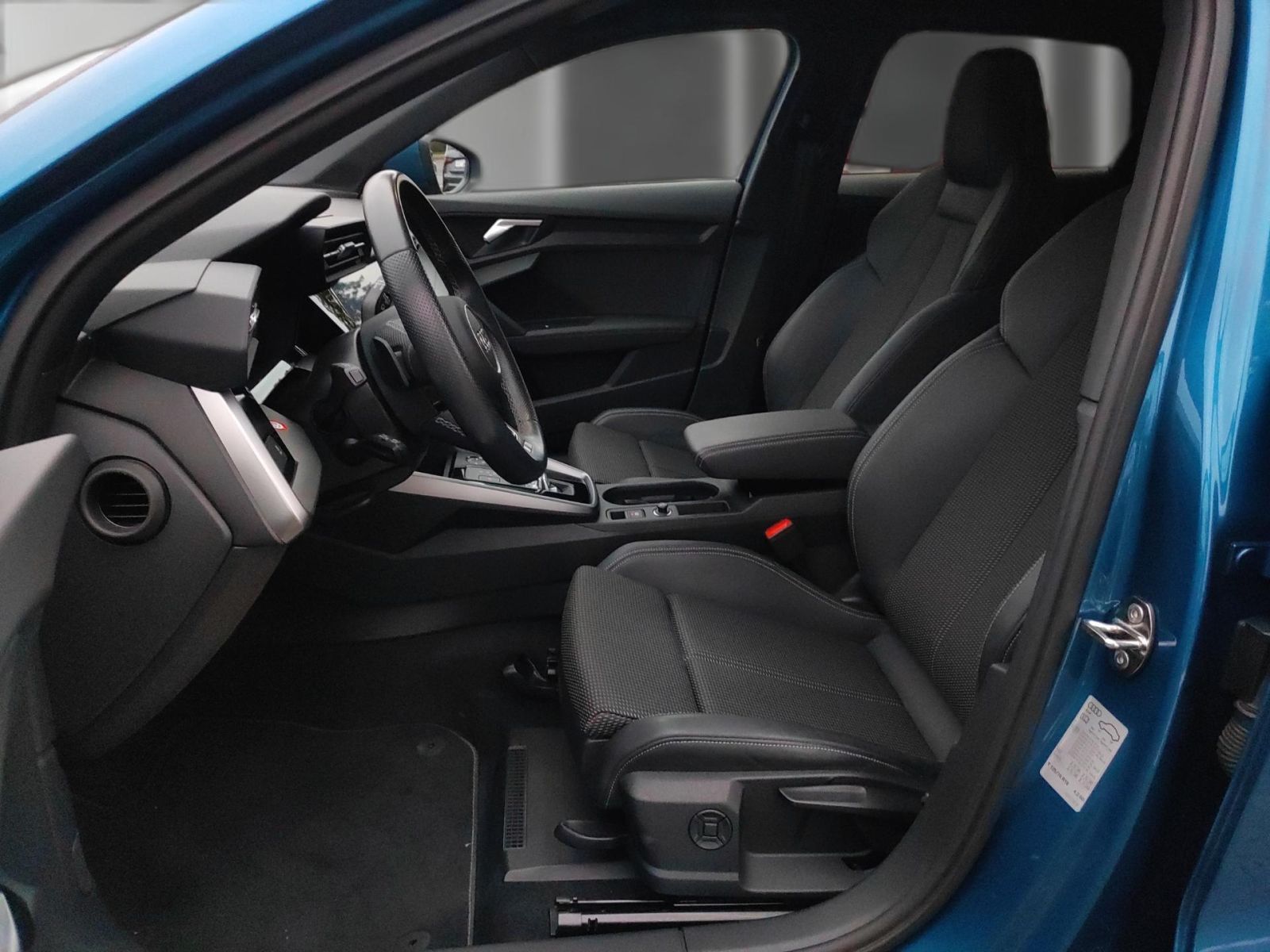 Audi A3 Sportback 30 TFSI S line int. S tronic *AHK*