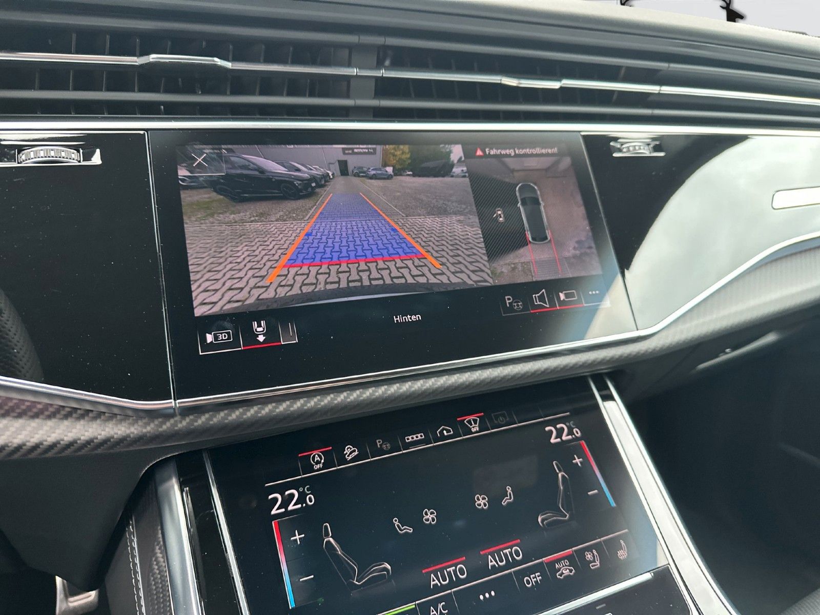 Audi RSQ8 quattro Dynamik+/305km/h/B&O/Massage