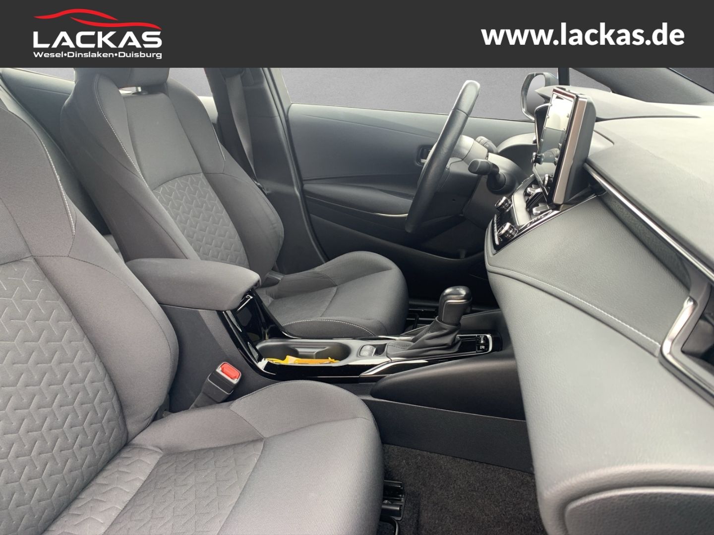 Toyota Corolla Hybrid Comfort - Samsaru's Car Outlet