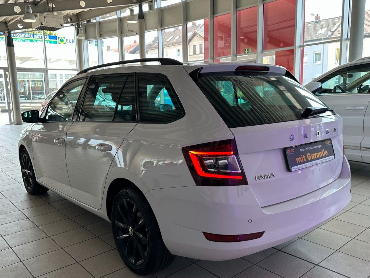 Skoda Fabia Combi Clever - Samsaru's Car Outlet