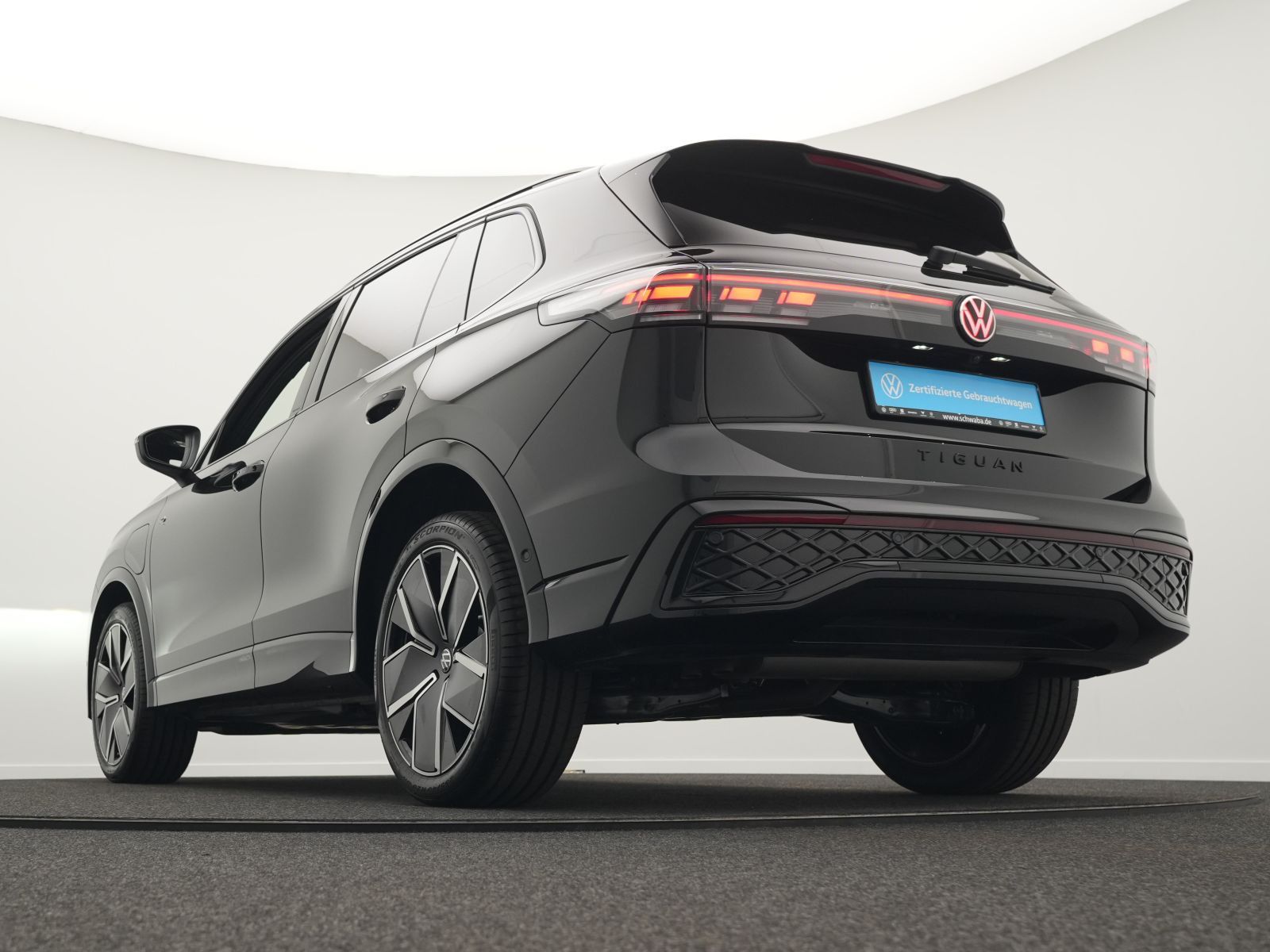 Volkswagen Tiguan R-Line 1.5 TSI eHybrid DSG AHK*R-KAM*NAV