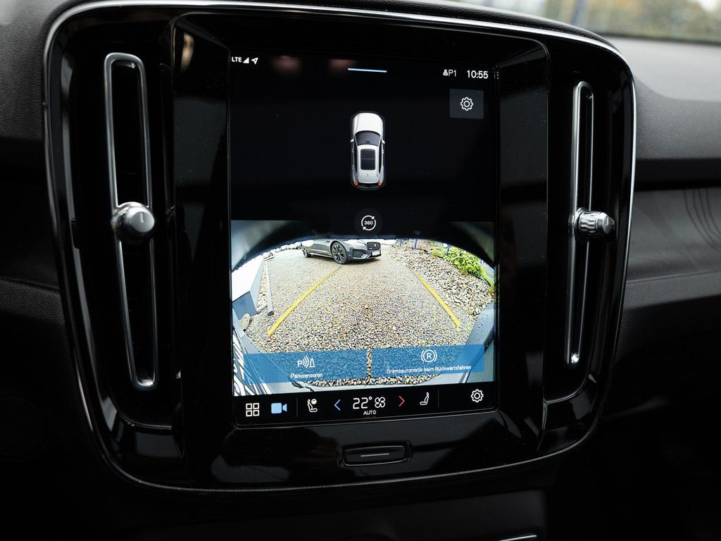 Volvo XC40 Ultimate Recharge Pure Electric AWD PANO