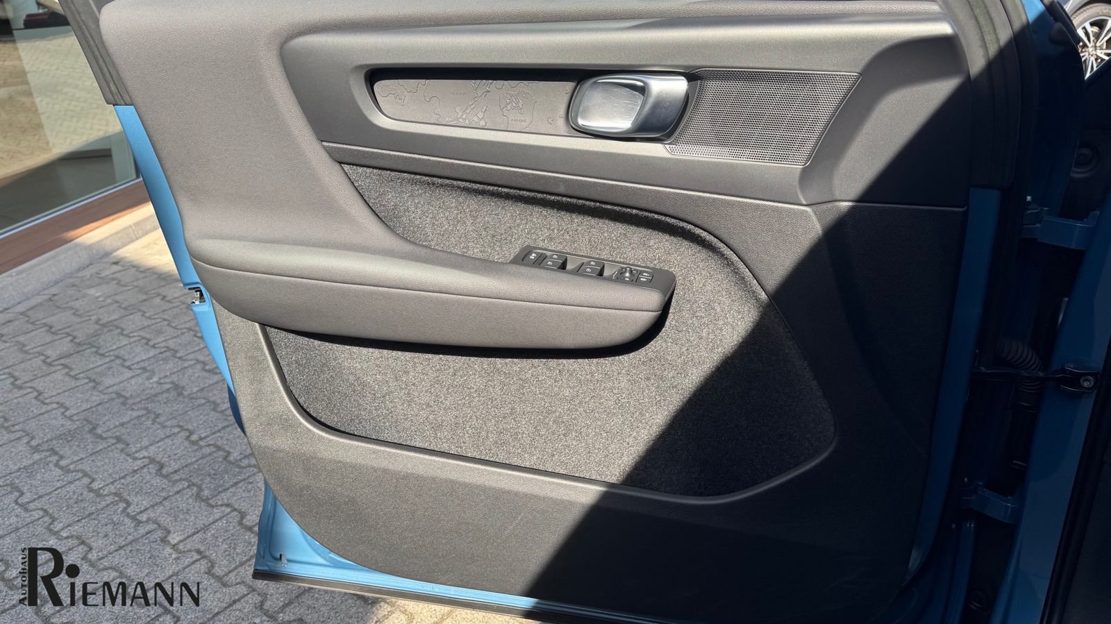 Volvo XC40 Recharge Single Motor Core + Winter-Paket