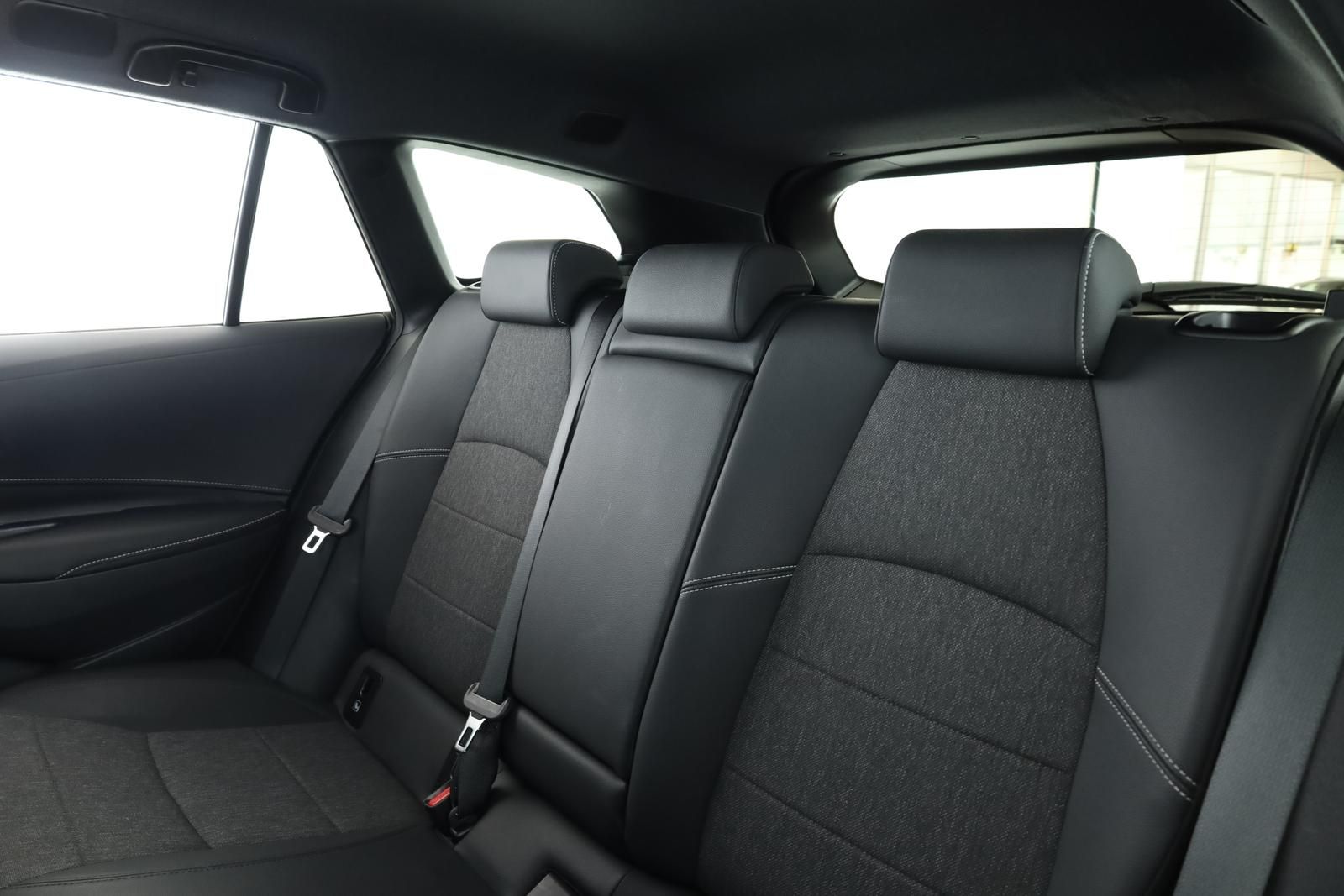 Toyota Corolla Touring Sports 2.0 CVT Team D Navi Kam