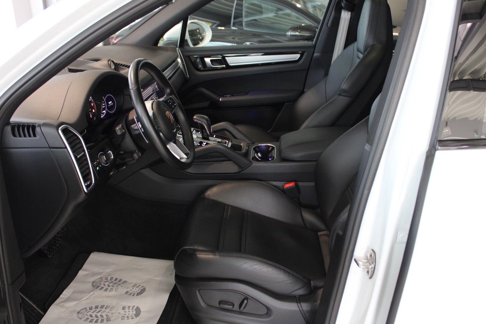 Porsche Cayenne E-Hybrid Platinum Edition