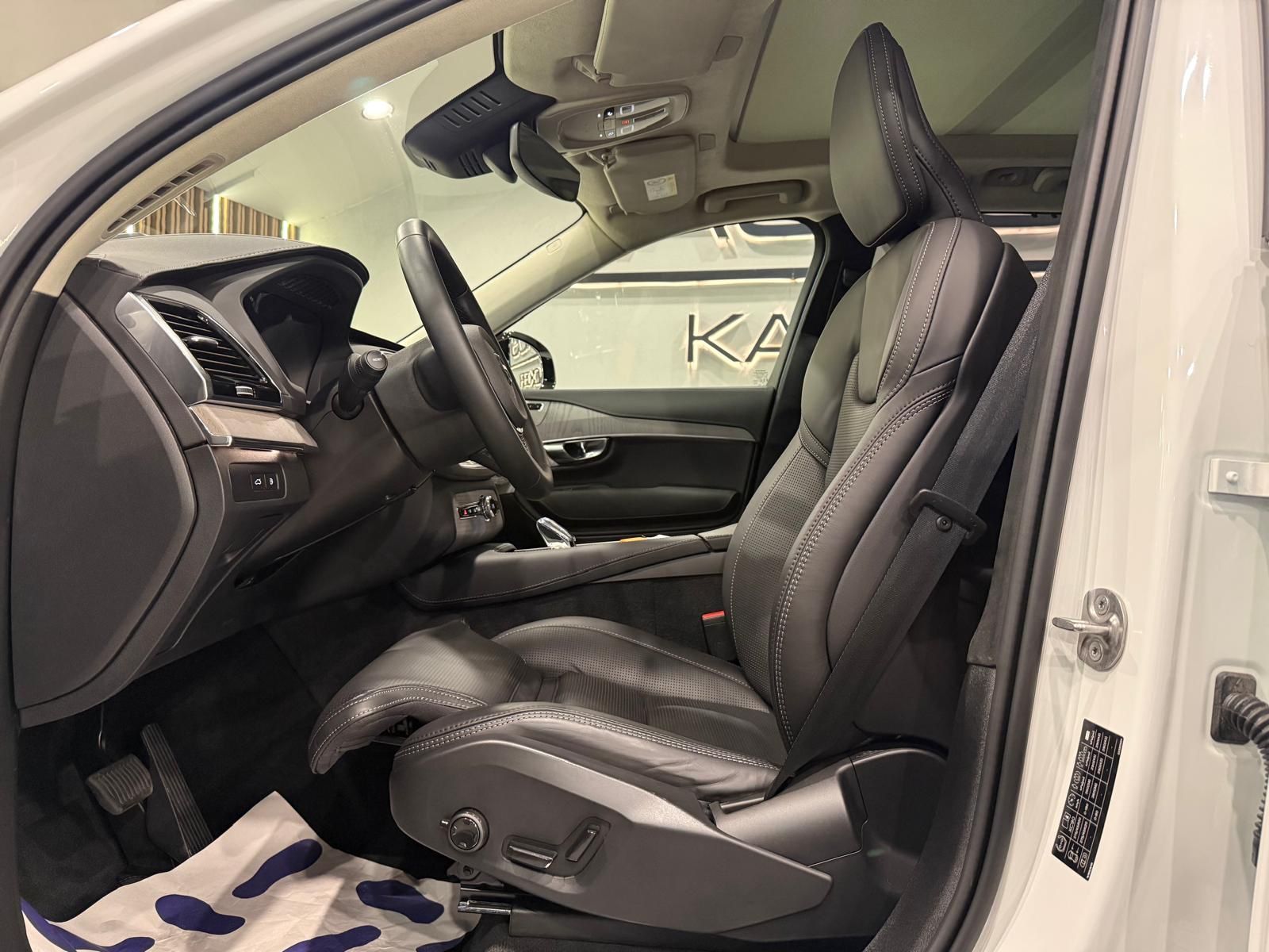 Volvo XC90 Ultra Dark Recharge*LED*RFK360°*7SITZER*
