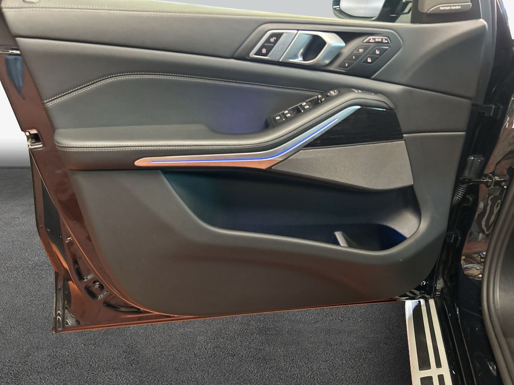 BMW X7 xDrive40d M-PaketPro AHK Pano HiFi Massage