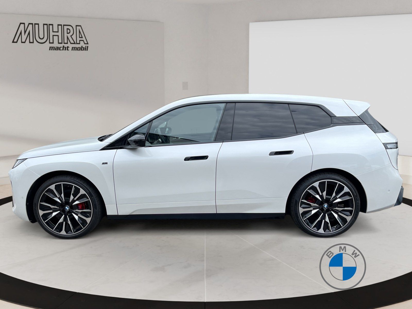 BMW iX M70 xDrive 23" Pano Sky DA/PA Prof. AHK