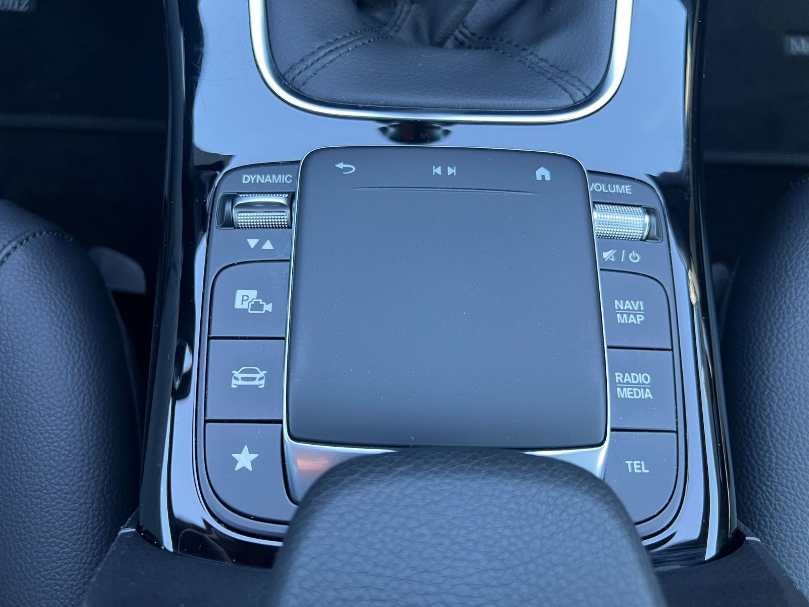 Mercedes-Benz A 200 - Samsaru's Car Outlet