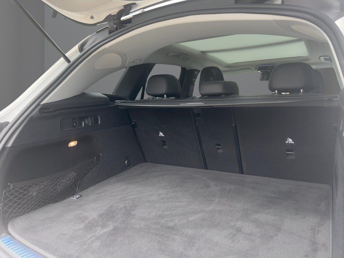 Mercedes-Benz GLC 300 d 4M AMG Line DigiLight|KeyGo|S-Dach|TWA