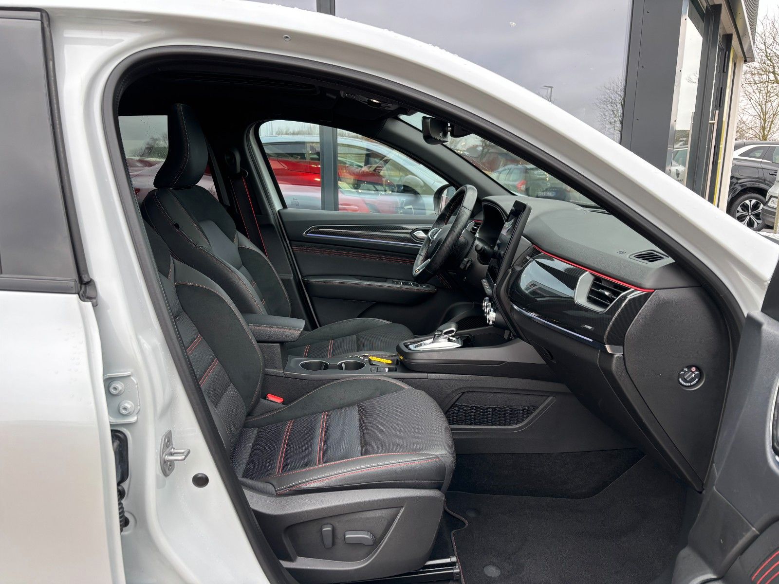 Renault Arkana R.S. Line E-TECH 145 - Samsaru's Car Outlet