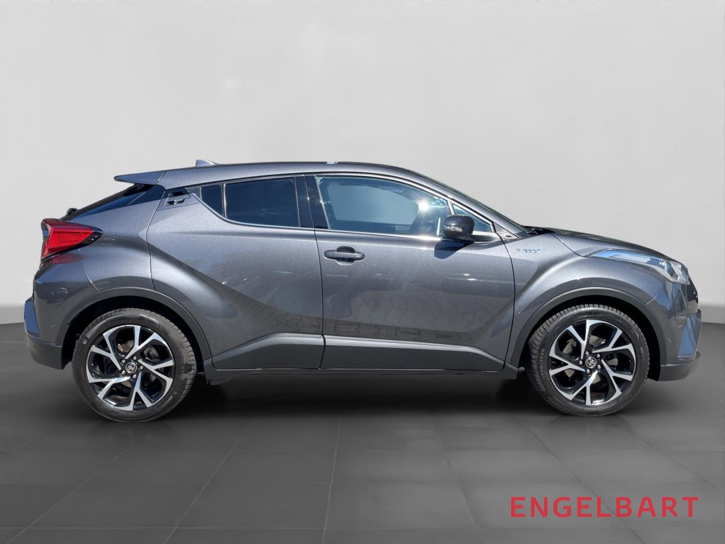 Toyota C-HR 1.8 Hybrid - Samsaru's Car Outlet