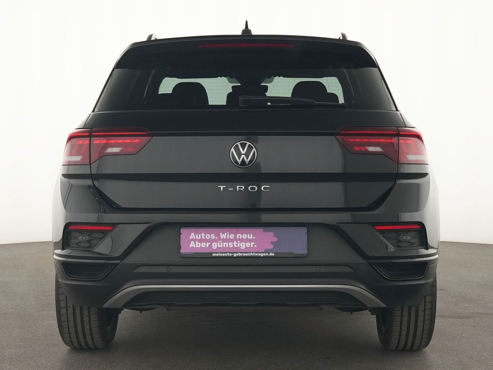 Volkswagen T-Roc Sport - Samsaru's Car Outlet